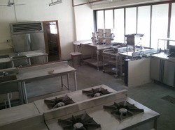 Commercial Kitchen Equipments 